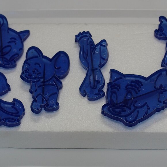 Retro 1965 Vintage Tom and Jerry cookie cutters set of 6 - Picture 16 of 16